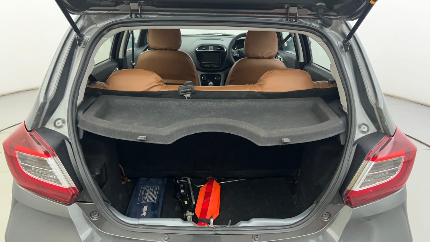 Used 2020 Tata Tiago Revotron XZ Plus Petrol Manual interior DICKY INSIDE VIEW