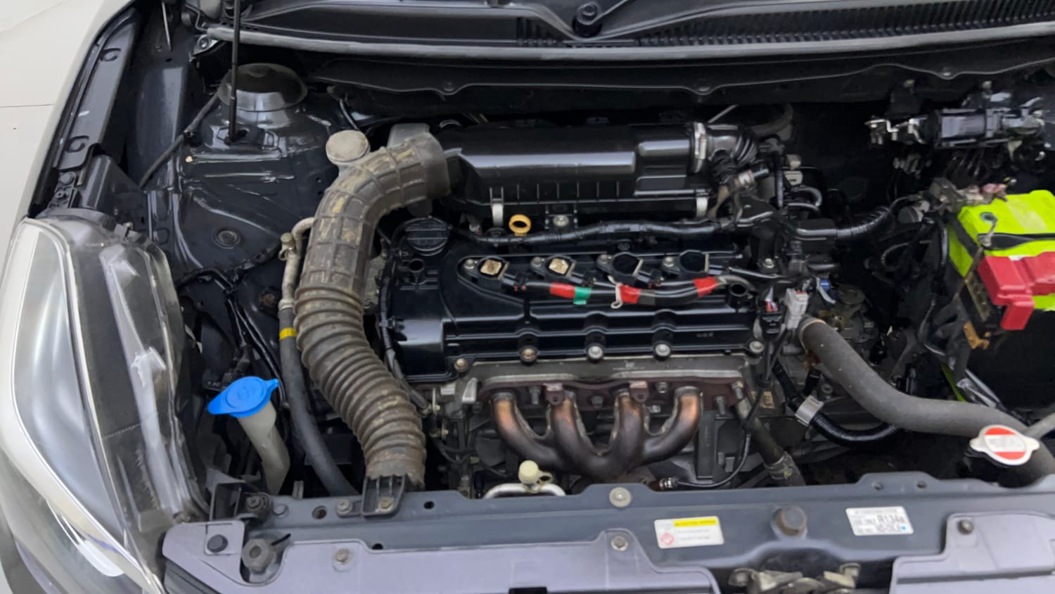 Used 2018 Maruti Suzuki Baleno Alpha 1.2 Petrol Manual engine ENGINE RIGHT SIDE VIEW