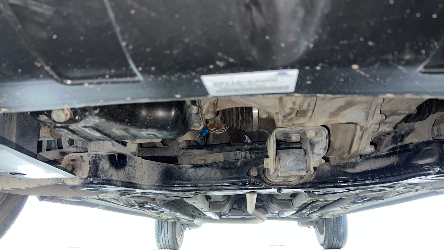 Used 2015 Hyundai Elite i20 Asta 1.2 Petrol Manual extra FRONT LEFT UNDERBODY VIEW