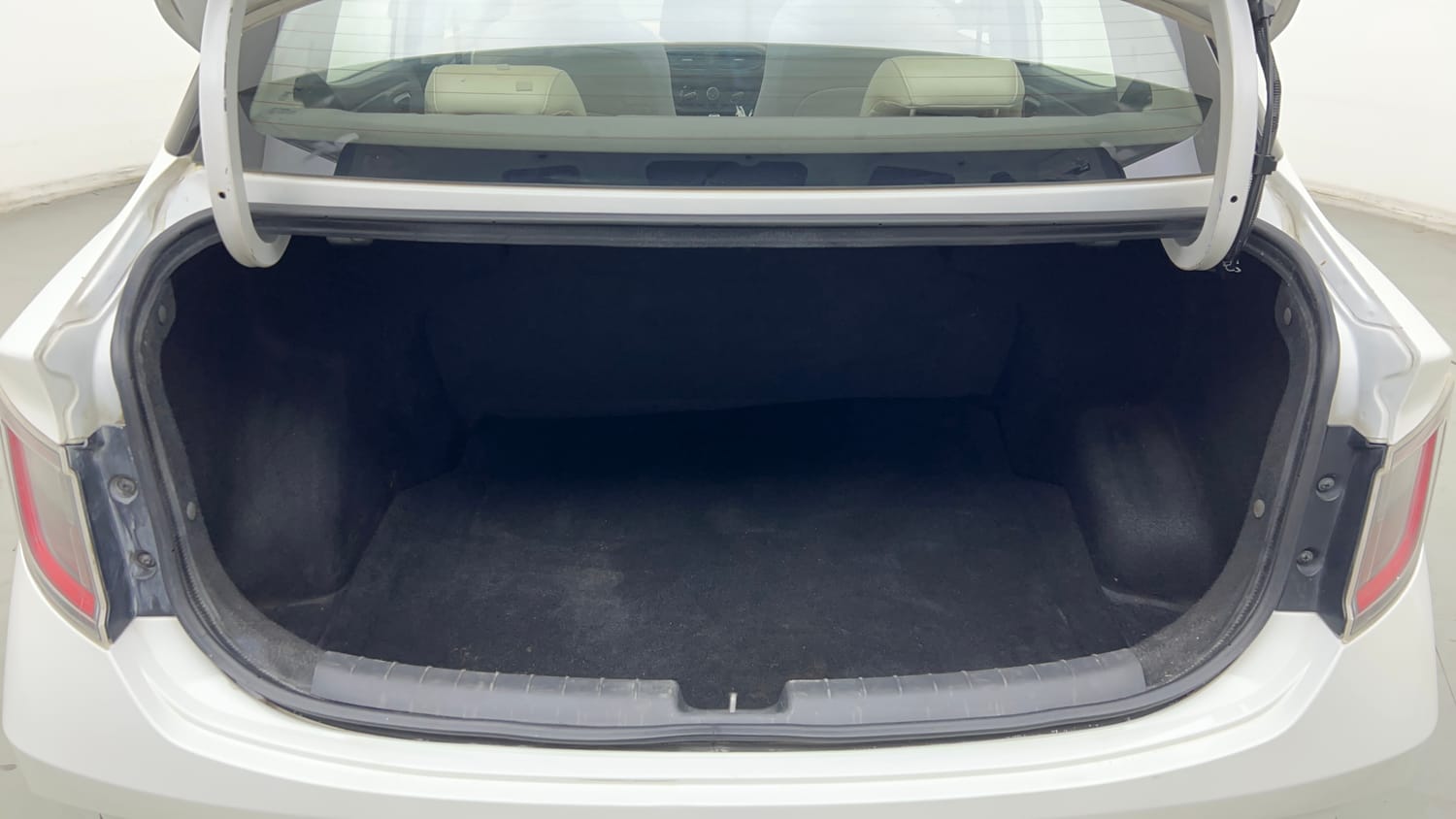 Used 2021 Hyundai Aura S 1.2 AMT Petrol Petrol Automatic interior DICKY INSIDE VIEW
