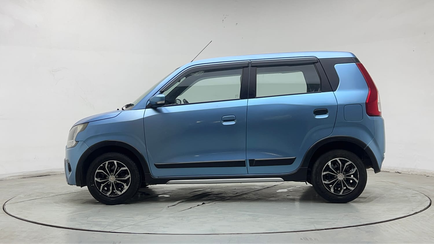 Used 2019 Maruti Suzuki Wagon R ZXi 1.2 AMT Petrol Automatic exterior LEFT SIDE VIEW
