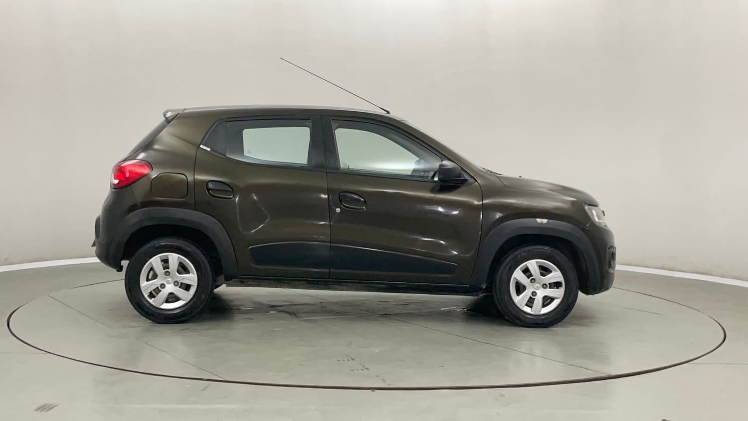 Used 2018 Renault Kwid RXL Petrol Manual exterior RIGHT SIDE VIEW