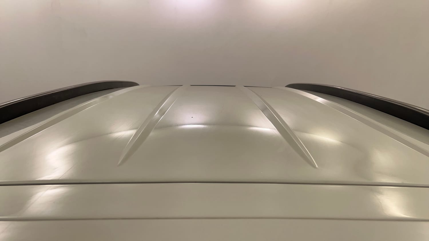 Used 2018 Mahindra XUV500 W11 Diesel Manual exterior EXTERIOR ROOF VIEW