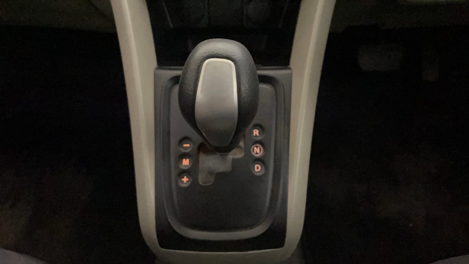 Used 2014 Maruti Suzuki Celerio VXi AMT Petrol Automatic interior GEAR  KNOB VIEW