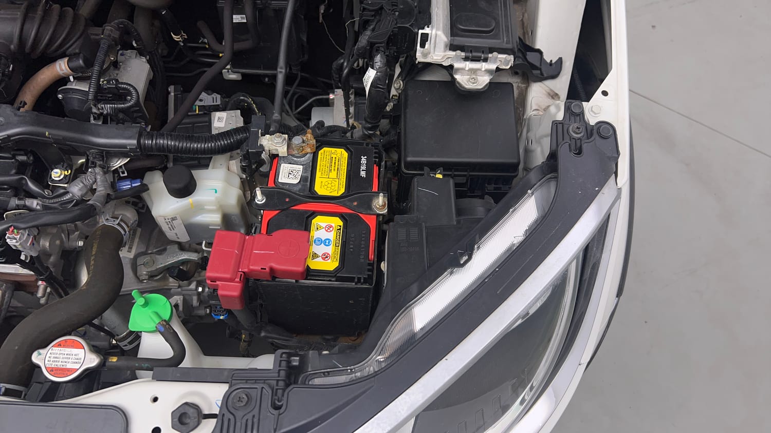 Used 2022 Maruti Suzuki Ignis Zeta 1.2 AMT Petrol Automatic engine ENGINE LEFT SIDE VIEW