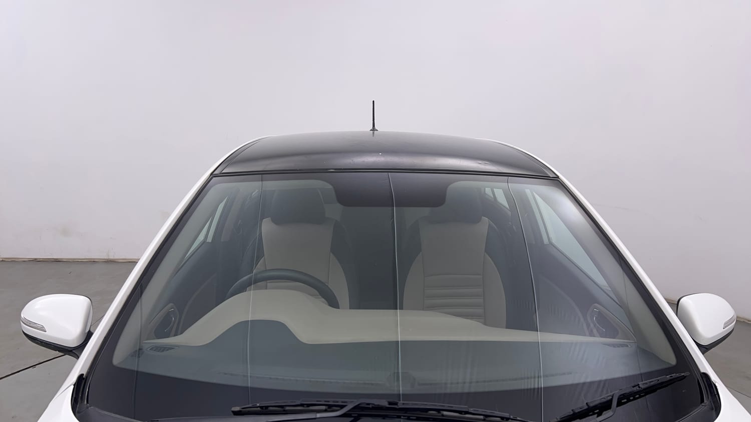 Used 2019 Hyundai Elite i20 Sportz 1.2 Petrol Manual exterior FRONT WINDSHIELD VIEW