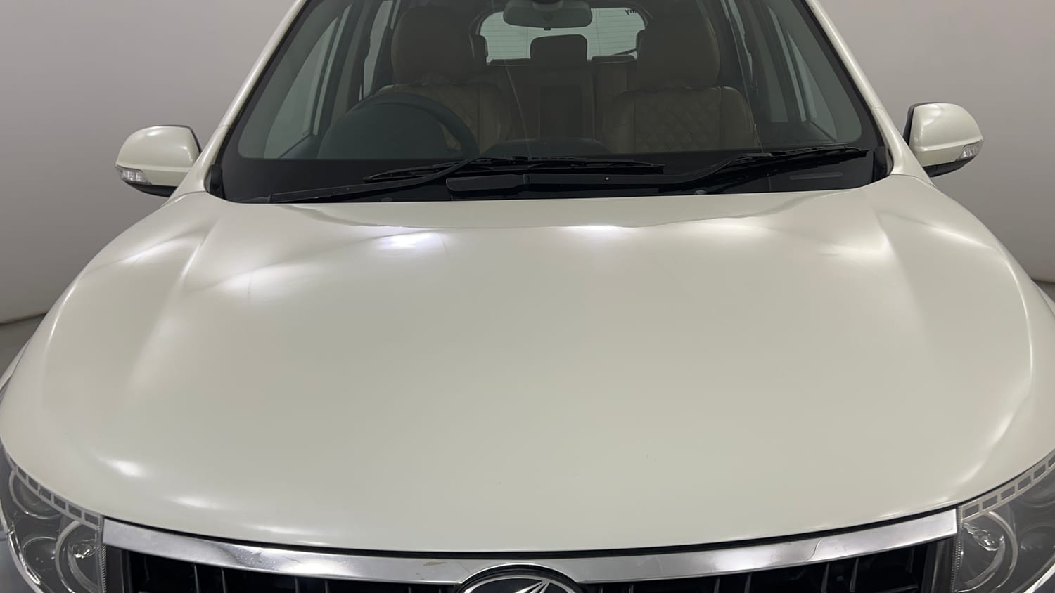 Used 2018 Mahindra XUV500 W11 Diesel Manual dents MINOR SCRATCH