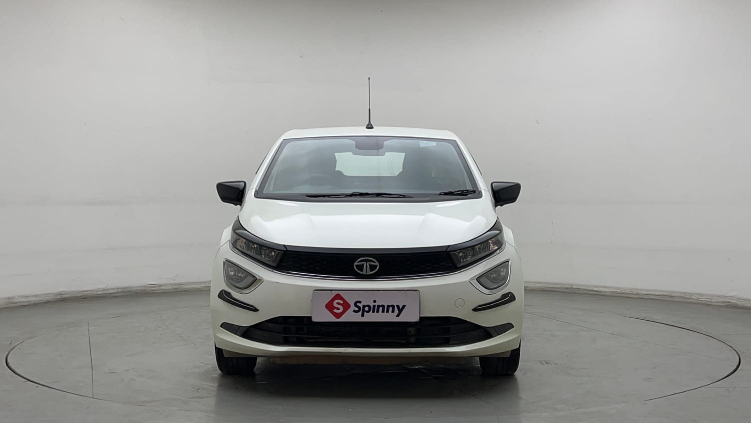 Used 2020 Tata Altroz XT Petrol Petrol Manual exterior FRONT VIEW