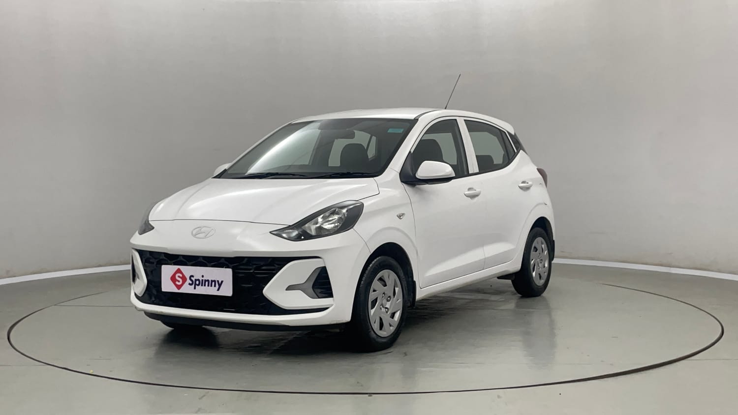 Used 2026 Hyundai Grand i10 Nios Magna 1.2 Kappa Petrol Manual exterior LEFT FRONT CORNER VIEW