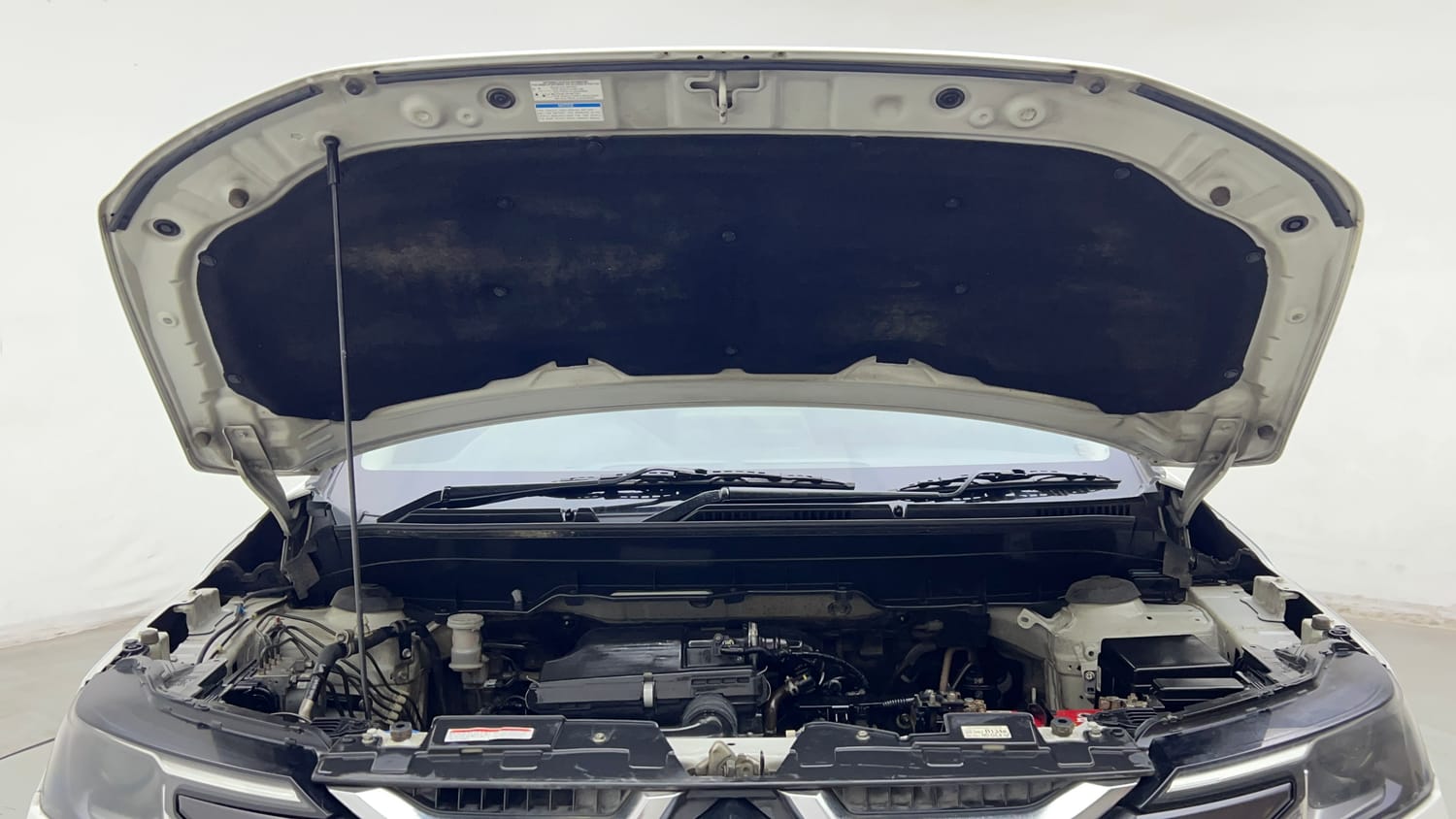 Used 2022 Maruti Suzuki Brezza VXi Petrol Manual engine ENGINE & BONNET OPEN FRONT VIEW