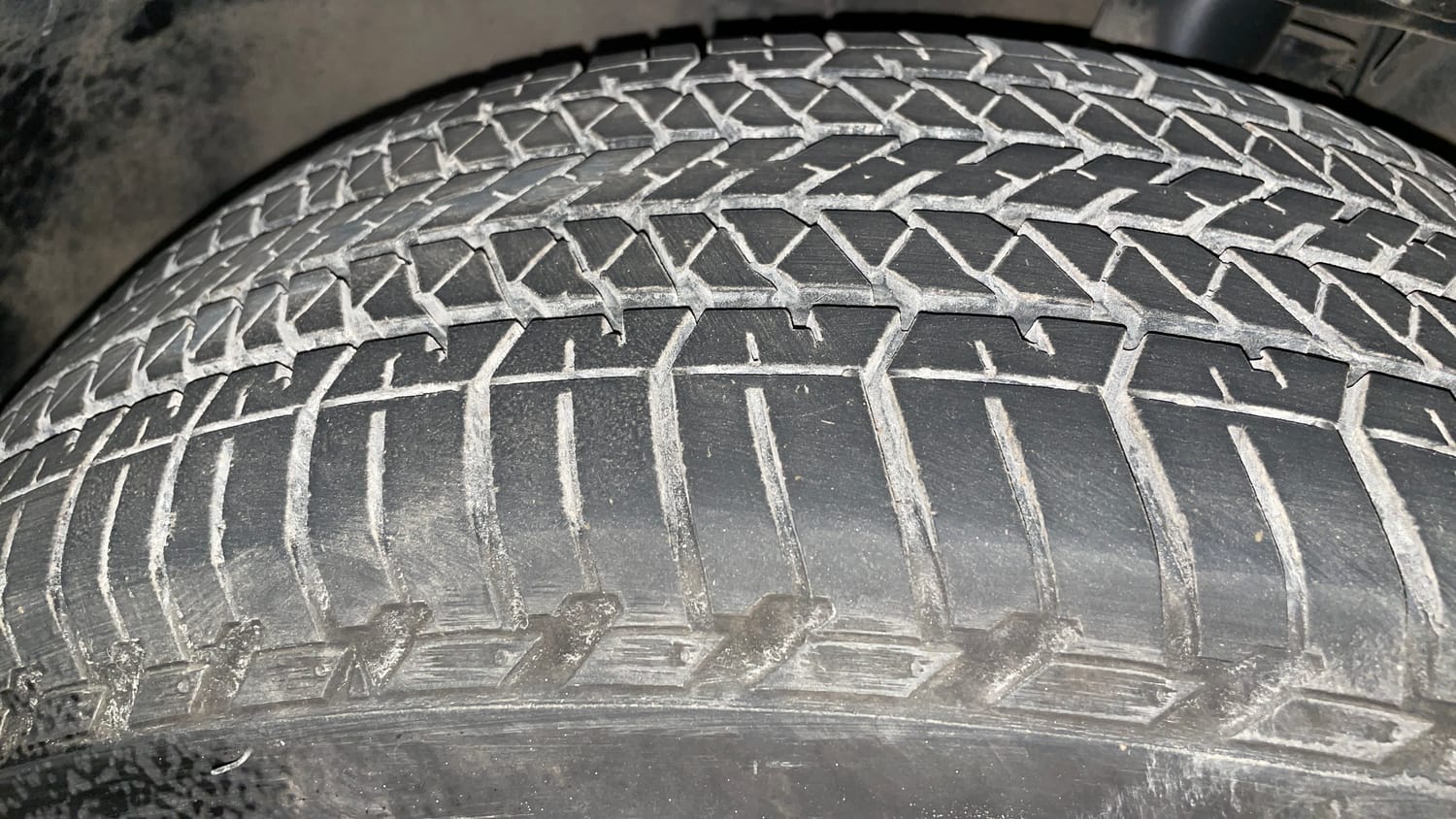 Used 2022 Tata Harrier XZA Plus Dual Tone Diesel Automatic tyres LEFT FRONT TYRE TREAD VIEW
