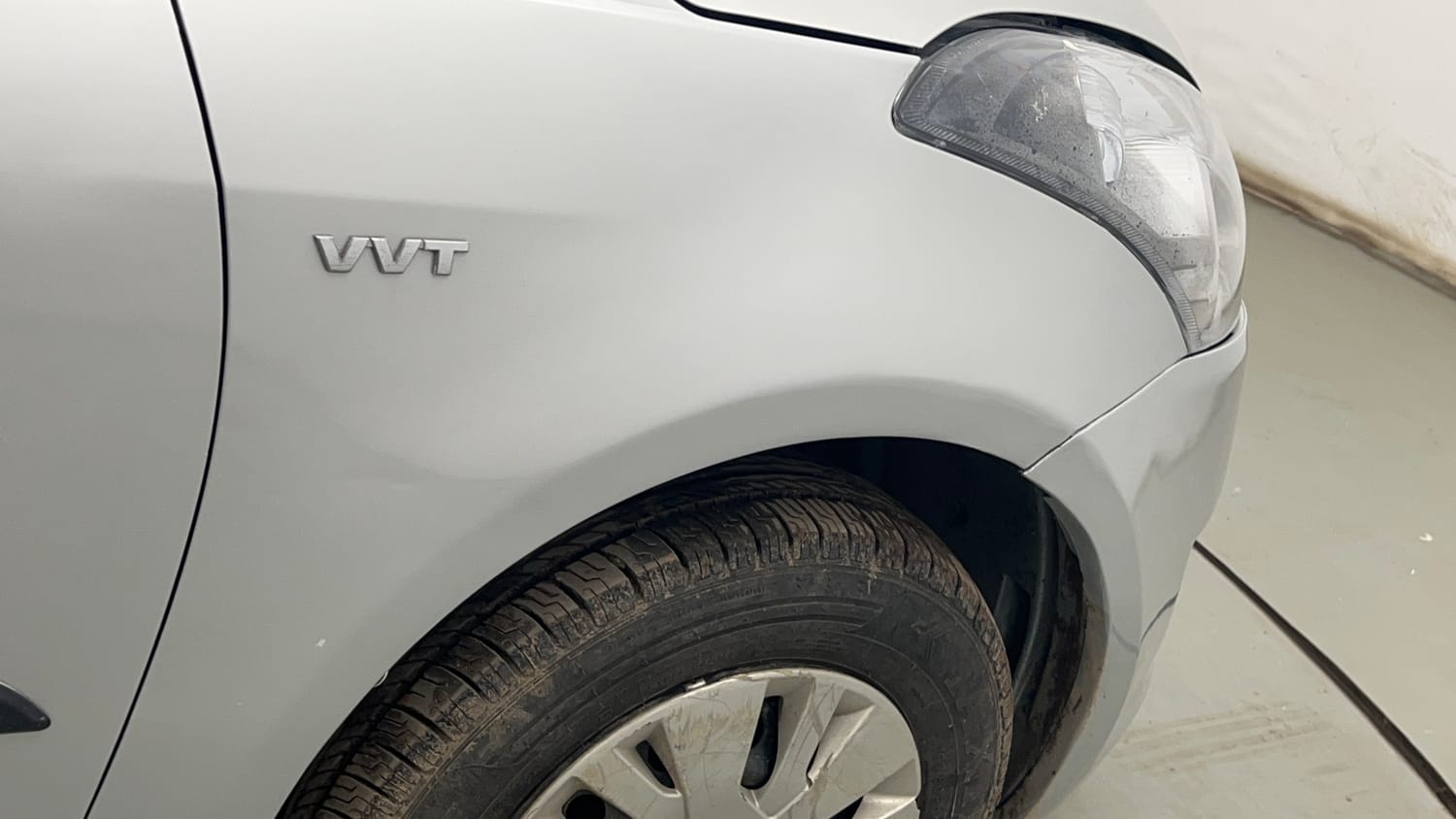 Used 2013 Maruti Suzuki Swift VXi Petrol Manual dents MINOR DENT