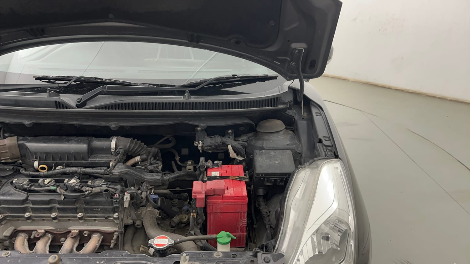 Used 2018 Maruti Suzuki Baleno Delta 1.2 Petrol Manual engine ENGINE LEFT SIDE HINGE & APRON VIEW