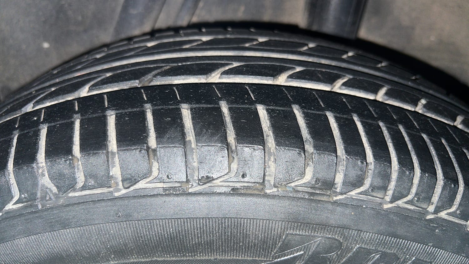Used 2016 Honda City VX Petrol Manual tyres LEFT REAR TYRE TREAD VIEW