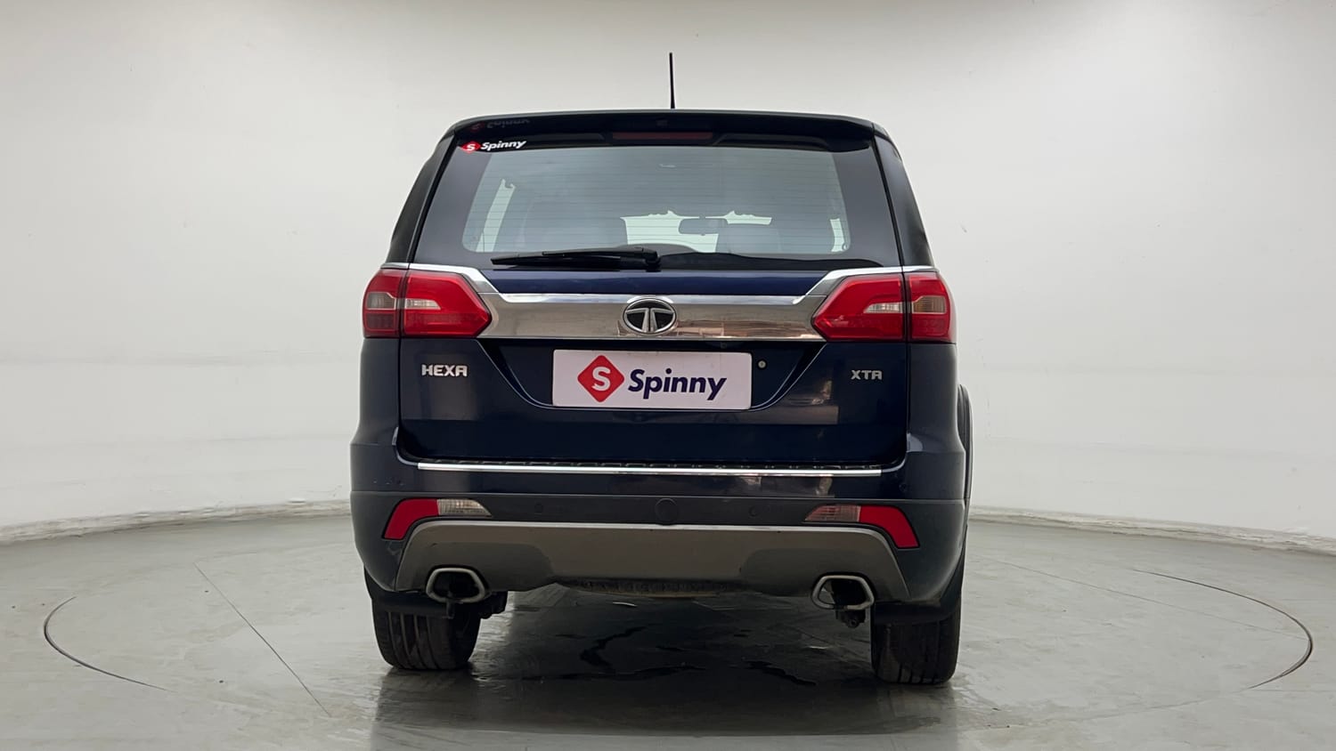 Used 2018 Tata Hexa XTA 4x2 7 STR Diesel Automatic exterior BACK VIEW