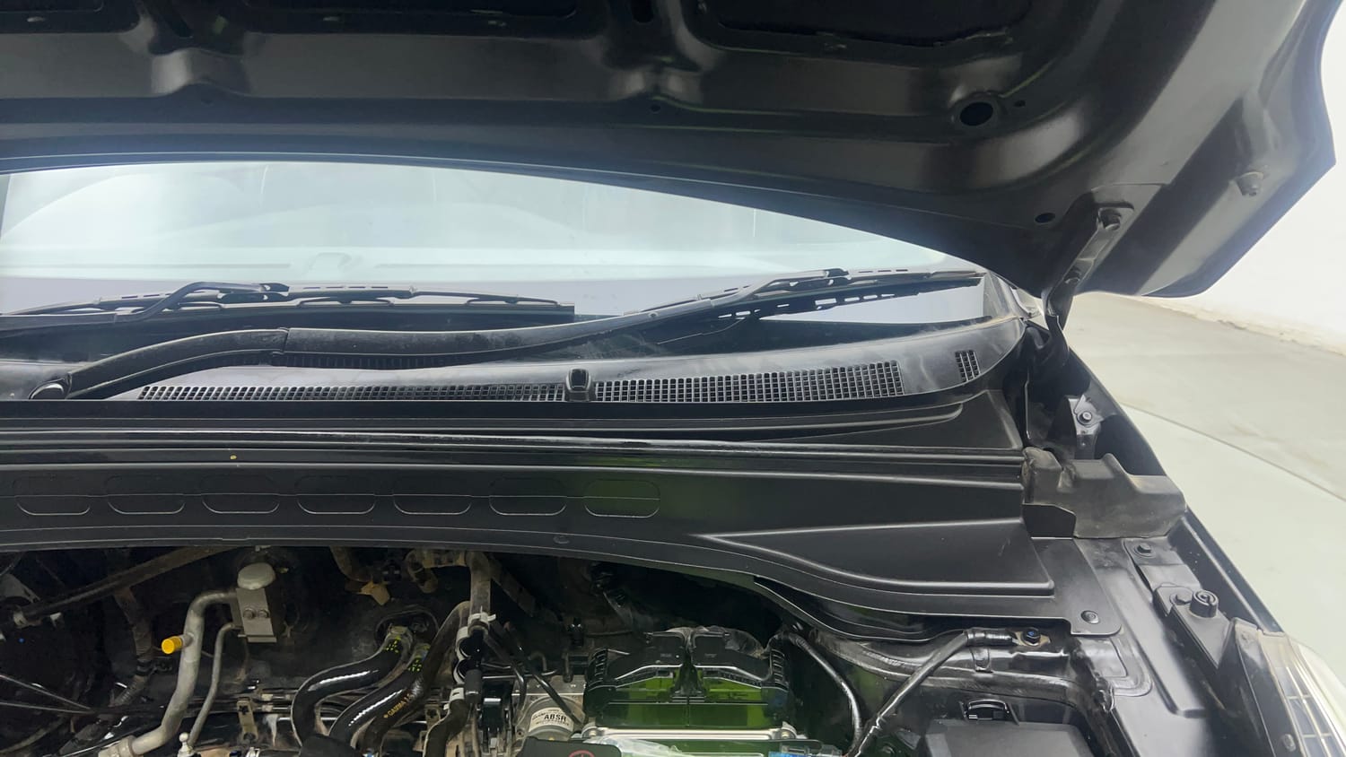 Used 2018 Hyundai Creta SX Plus 1.6 AT Petrol Petrol Automatic engine ENGINE LEFT SIDE HINGE & APRON VIEW