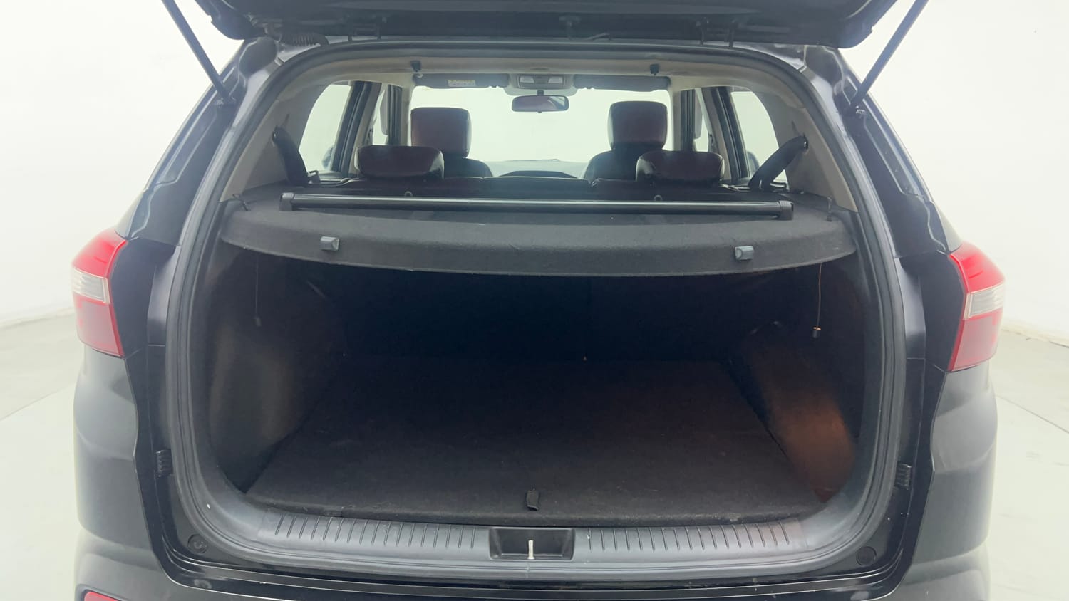 Used 2018 Hyundai Creta SX Plus 1.6 AT Petrol Petrol Automatic interior DICKY INSIDE VIEW