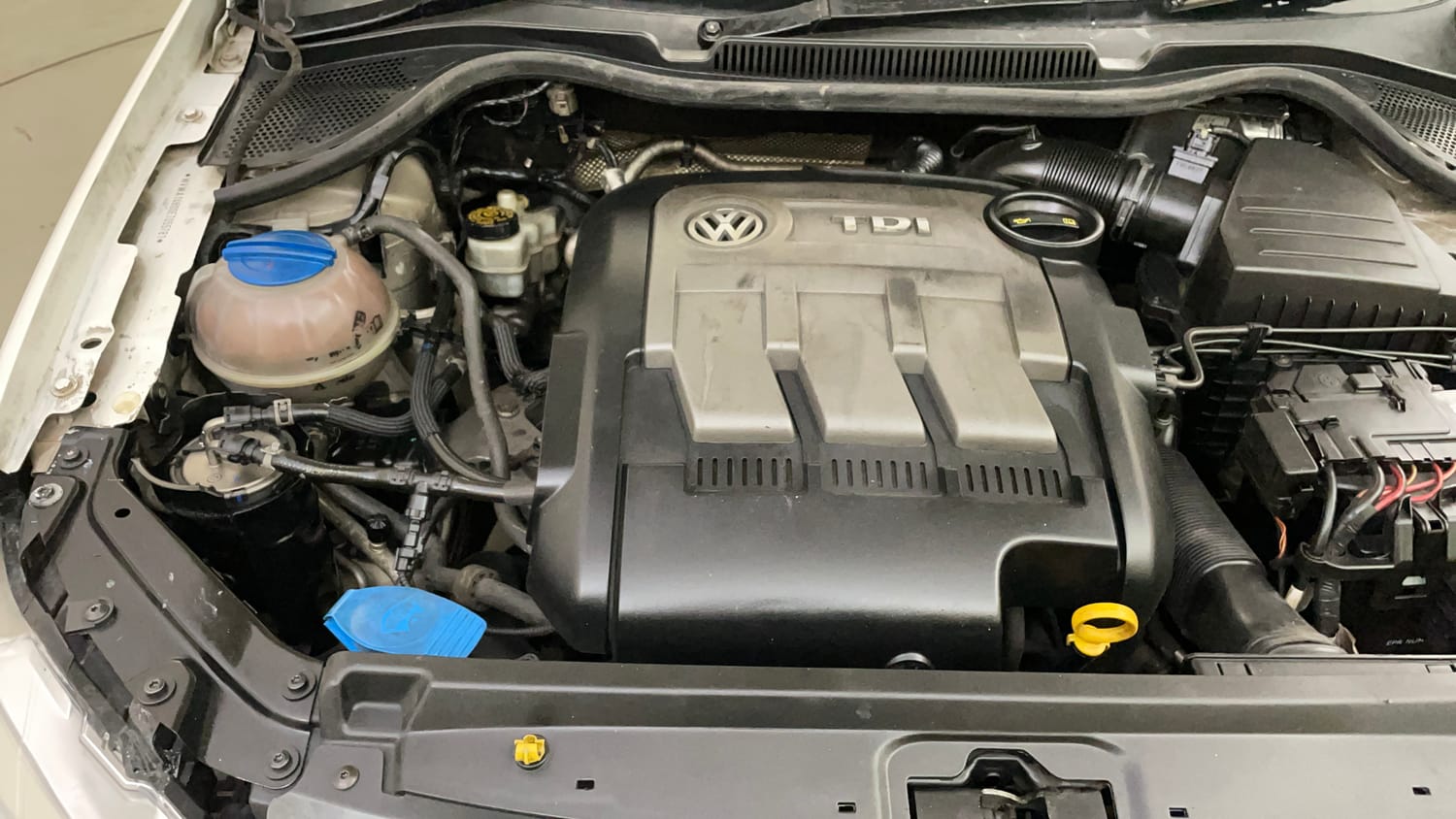 Used 2014 Volkswagen Polo Comfortline 1.2L (D) Diesel Manual engine ENGINE RIGHT SIDE VIEW