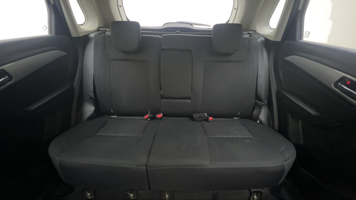 Used 2021 maruti-suzuki Vitara Brezza ZXi Petrol Manual interior REAR SEAT CONDITION VIEW