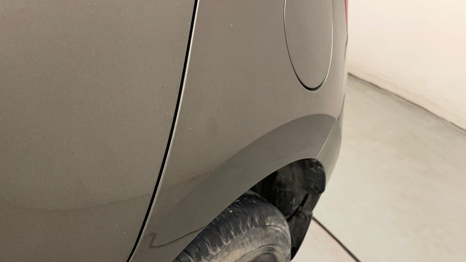Used 2023 Maruti Suzuki Swift ZXi AMT Petrol Automatic dents MINOR SCRATCH