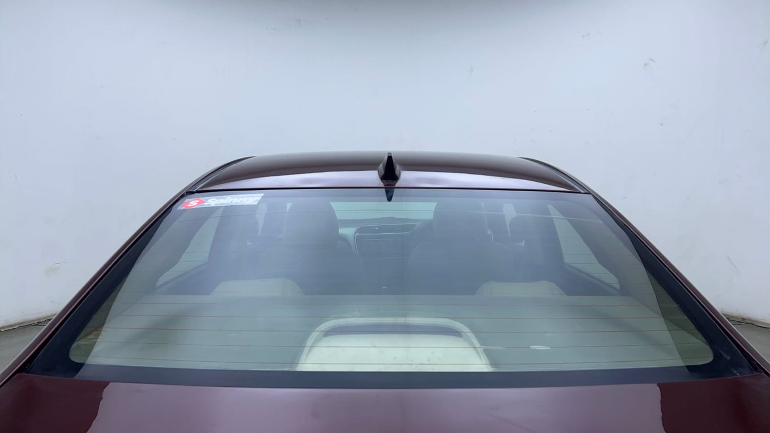 Used 2015 Honda City V Petrol Manual exterior BACK WINDSHIELD VIEW