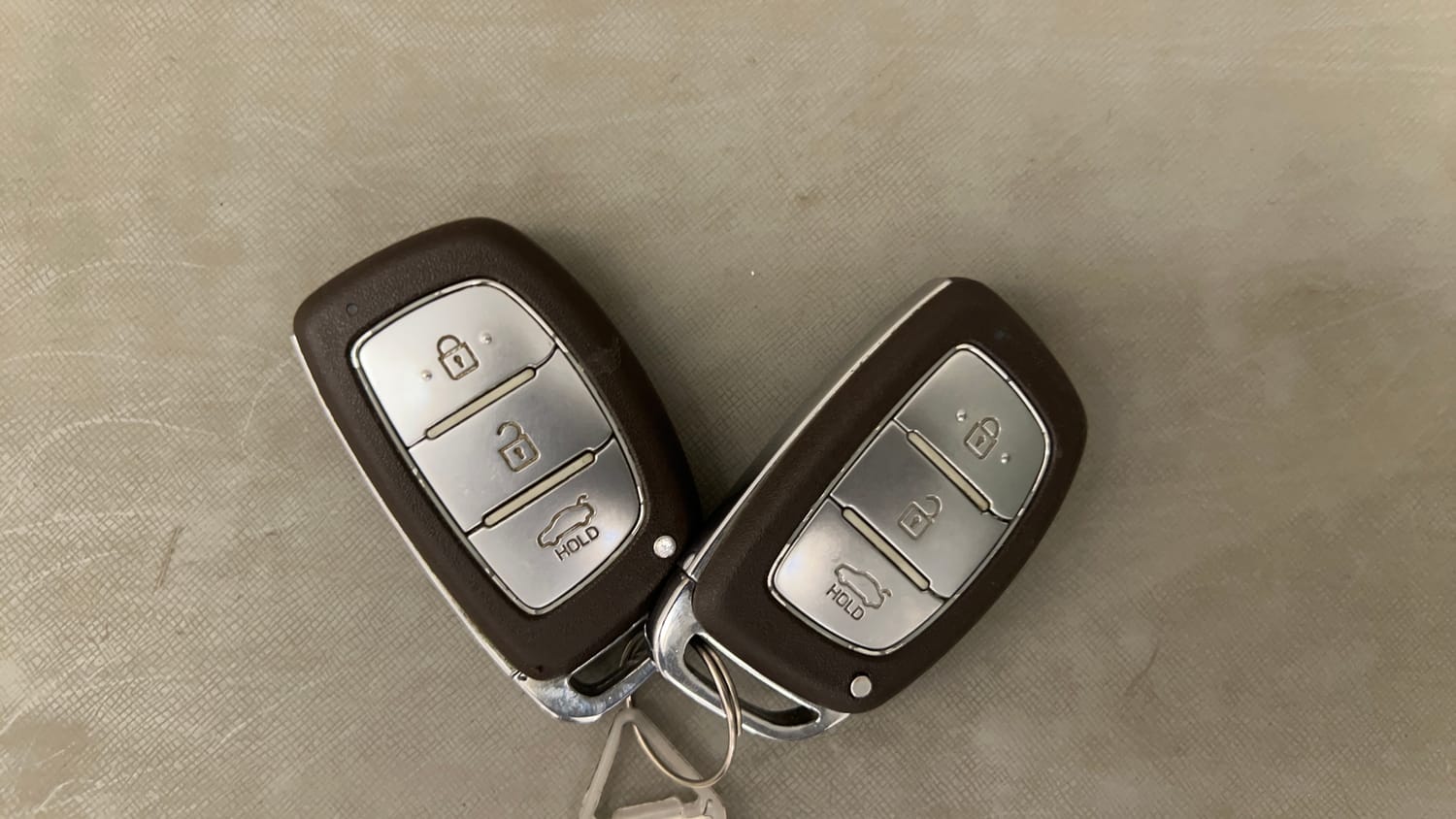 Used 2014 Hyundai Grand i10 Asta AT 1.2 Kappa VTVT Petrol Automatic extra CAR KEY VIEW