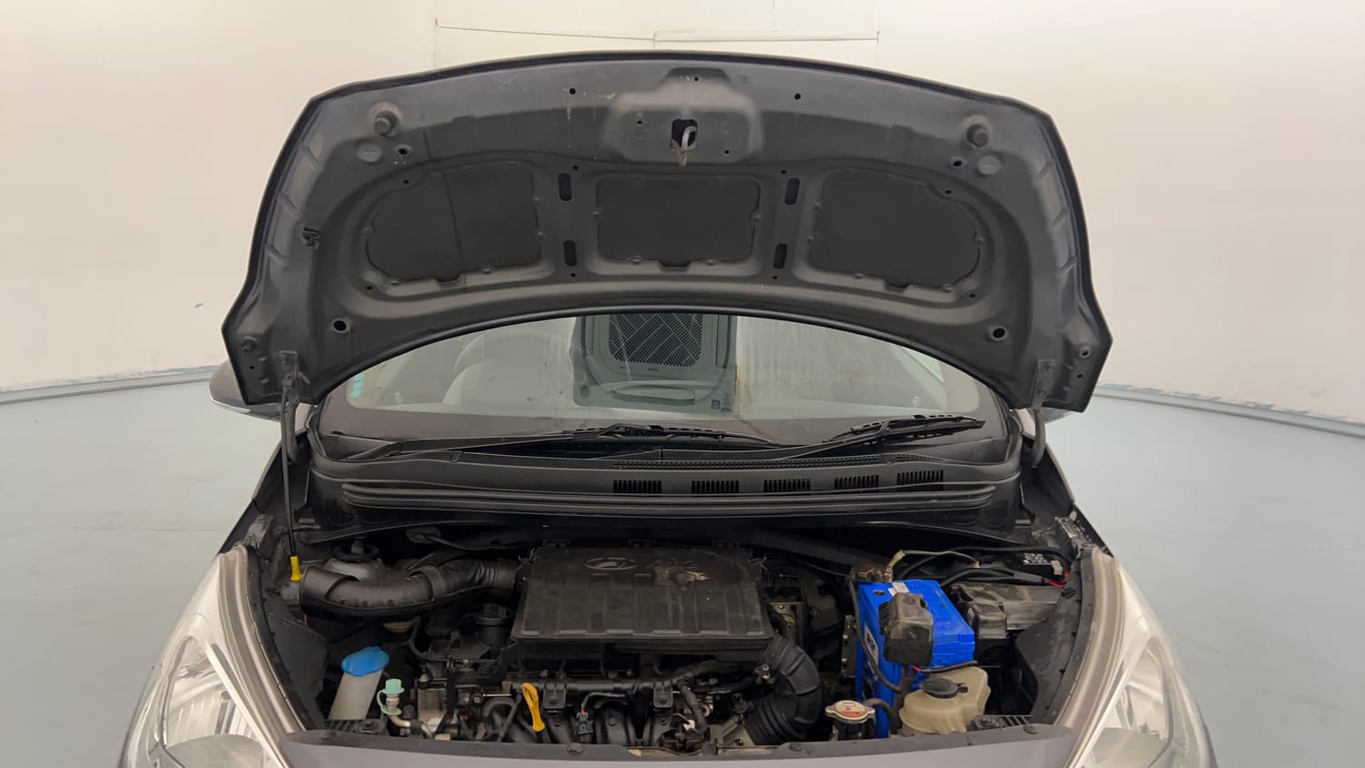 Used 2018 Hyundai Grand i10 Sportz 1.2 Kappa VTVT Petrol Manual engine ENGINE & BONNET OPEN FRONT VIEW