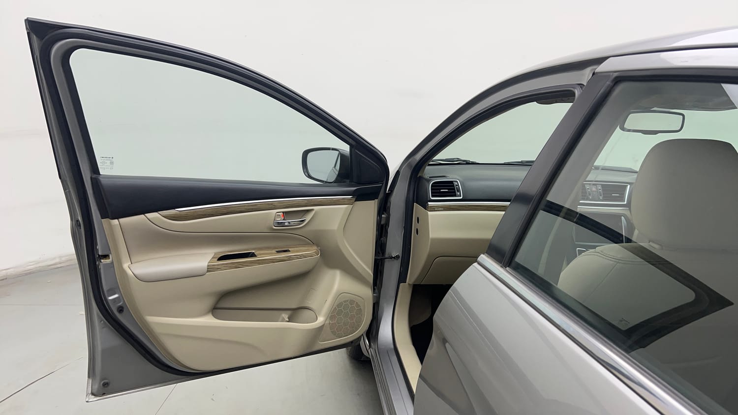 Used 2018 Maruti Suzuki Ciaz Alpha Hybrid 1.5 AT Petrol Automatic interior LEFT FRONT DOOR OPEN VIEW
