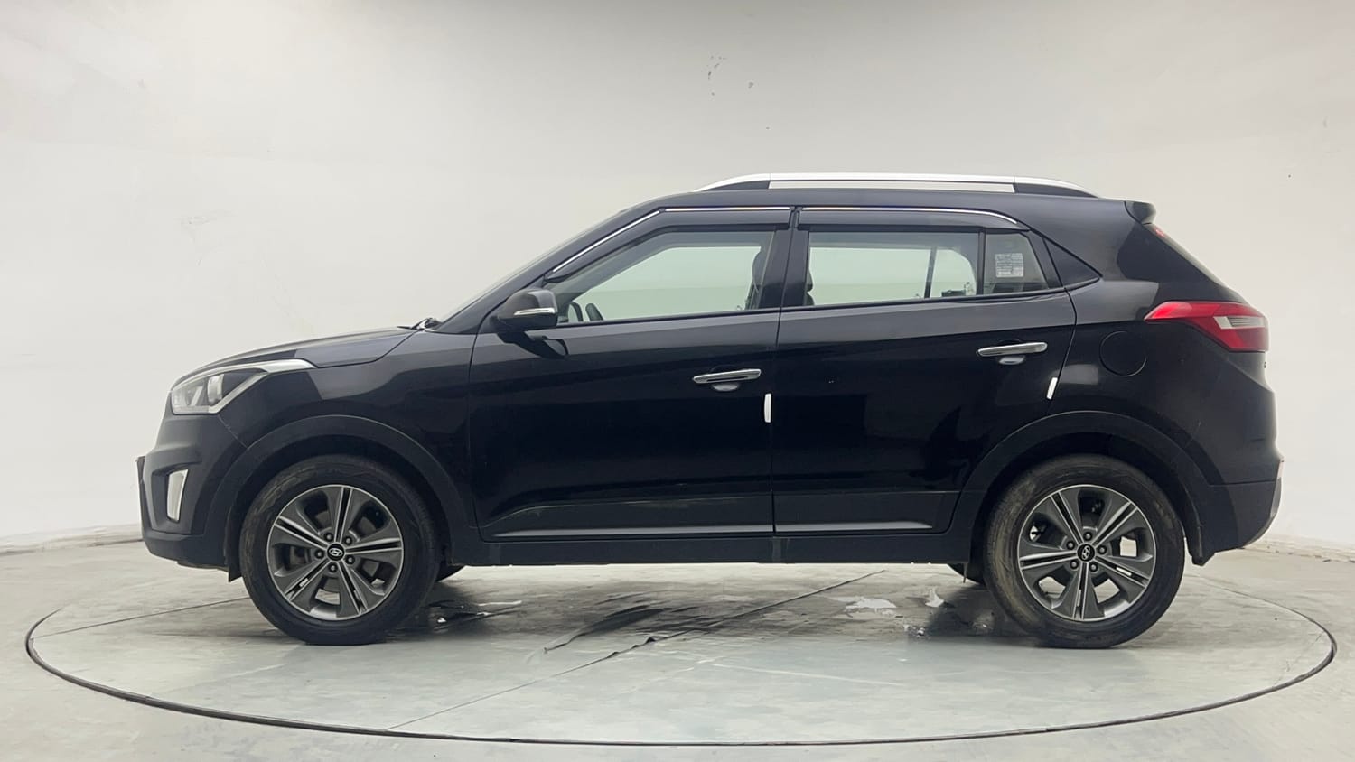 Used 2018 Hyundai Creta SX Plus 1.6 AT Petrol Petrol Automatic exterior LEFT SIDE VIEW