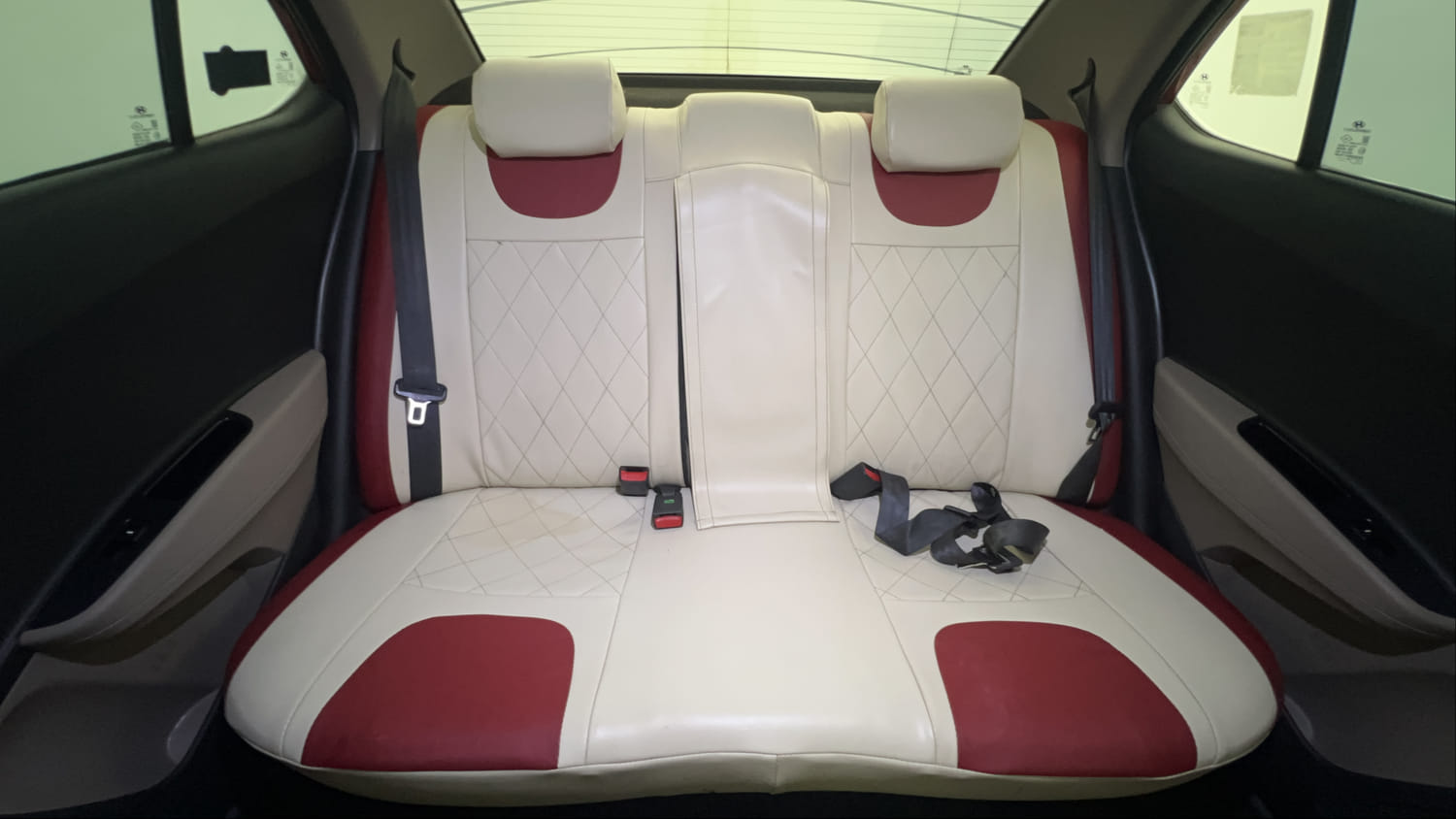 Used 2019 Hyundai Xcent S Petrol Manual interior REAR SEAT CONDITION VIEW