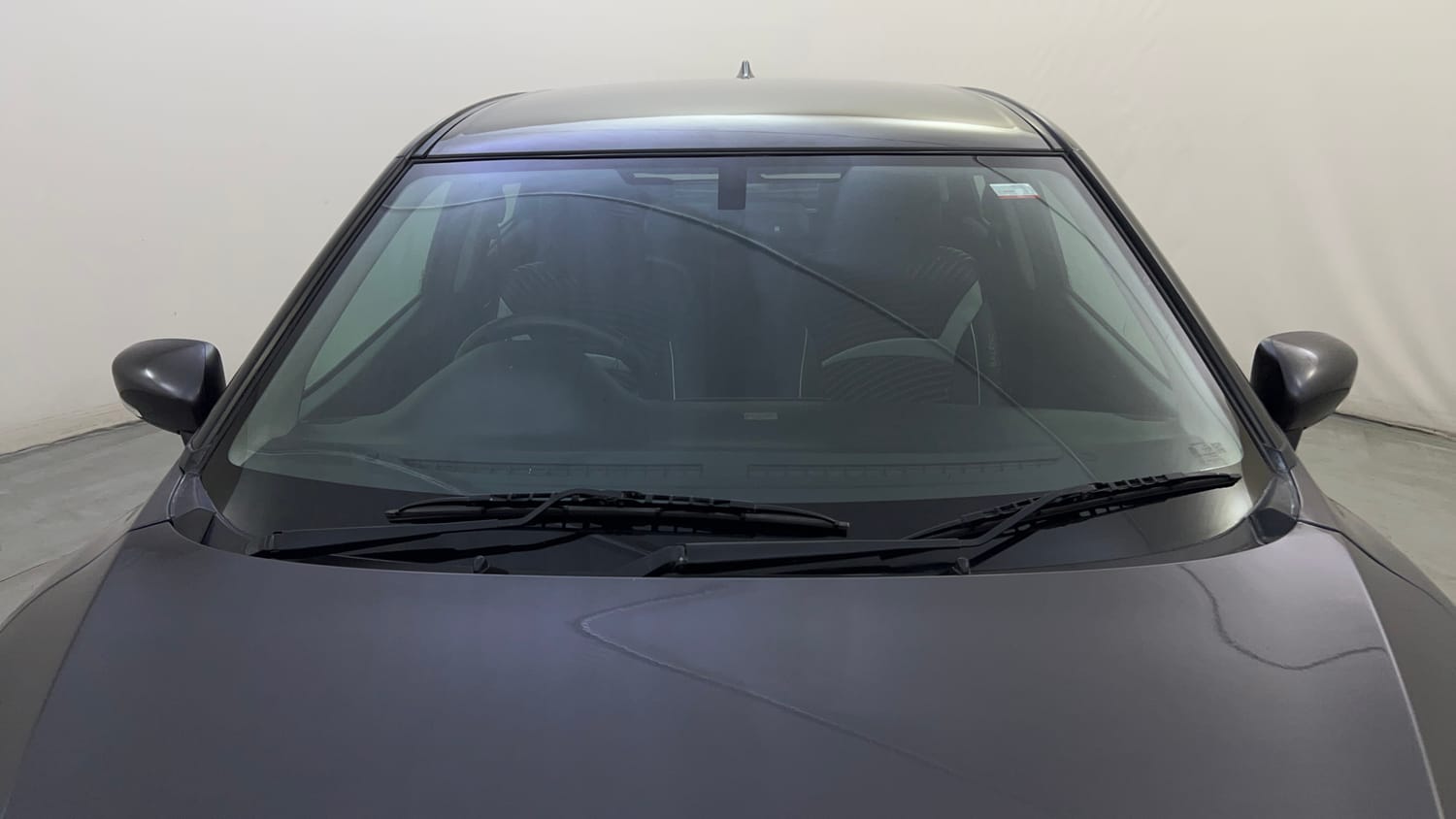 Used 2018 Maruti Suzuki Baleno Alpha 1.2 Petrol Manual exterior FRONT WINDSHIELD VIEW