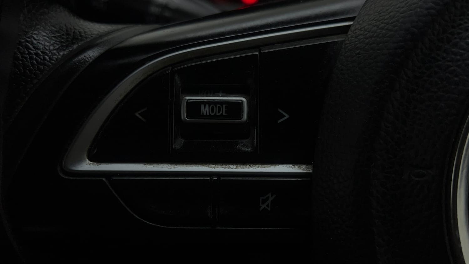 Used 2022 Maruti Suzuki Brezza VXi Petrol Manual top_features Steering mounted controls