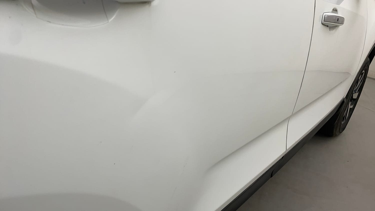 Used 2022 Tata Harrier XZA Plus Dual Tone Diesel Automatic dents MINOR DENT