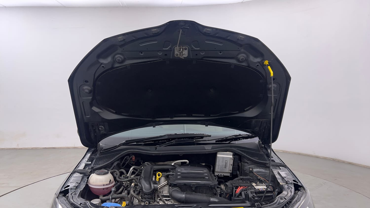 Used 2020 Skoda Rapid Style AT Petrol Automatic engine ENGINE & BONNET OPEN FRONT VIEW