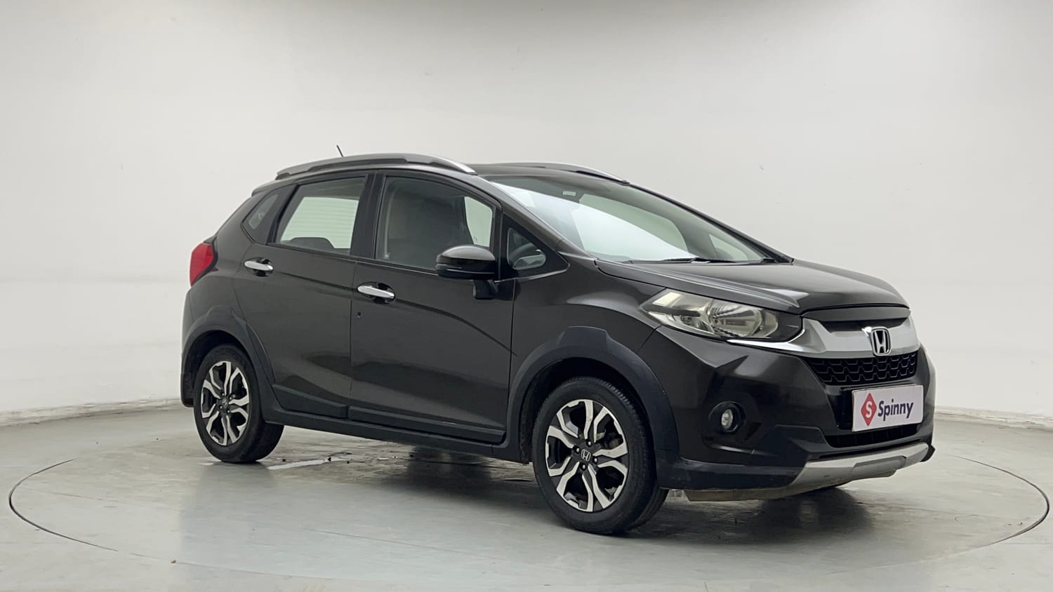 Used 2018 Honda WR-V VX MT Petrol Petrol Manual exterior RIGHT FRONT CORNER VIEW