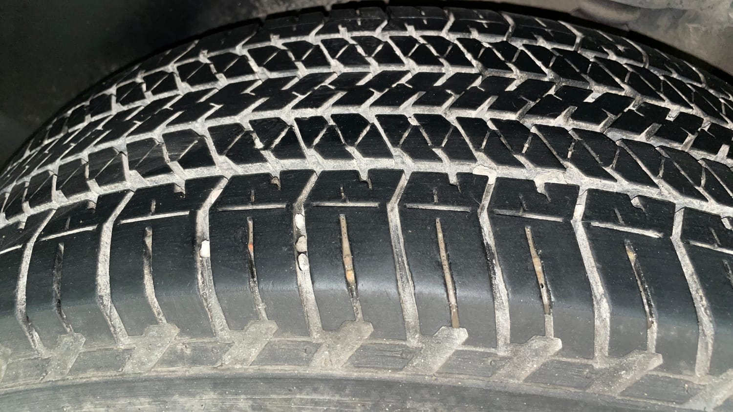 Used 2022 Tata Harrier XZA Plus Dual Tone Diesel Automatic tyres RIGHT REAR TYRE TREAD VIEW
