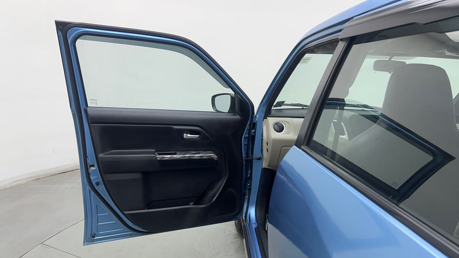 Used 2019 Maruti Suzuki Wagon R ZXi 1.2 AMT Petrol Automatic interior LEFT FRONT DOOR OPEN VIEW