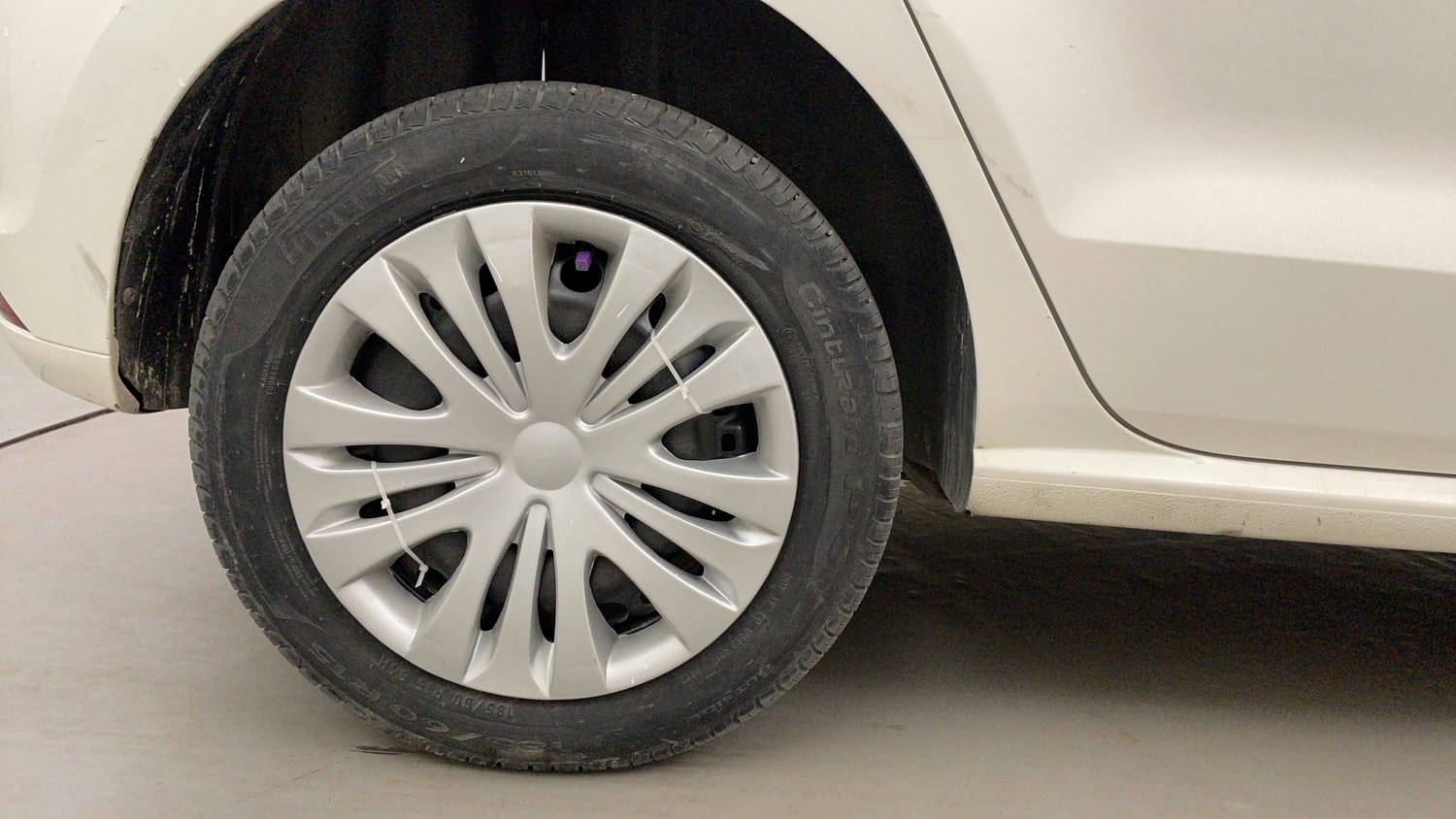 Used 2014 Volkswagen Polo Comfortline 1.2L (D) Diesel Manual tyres RIGHT REAR TYRE RIM VIEW
