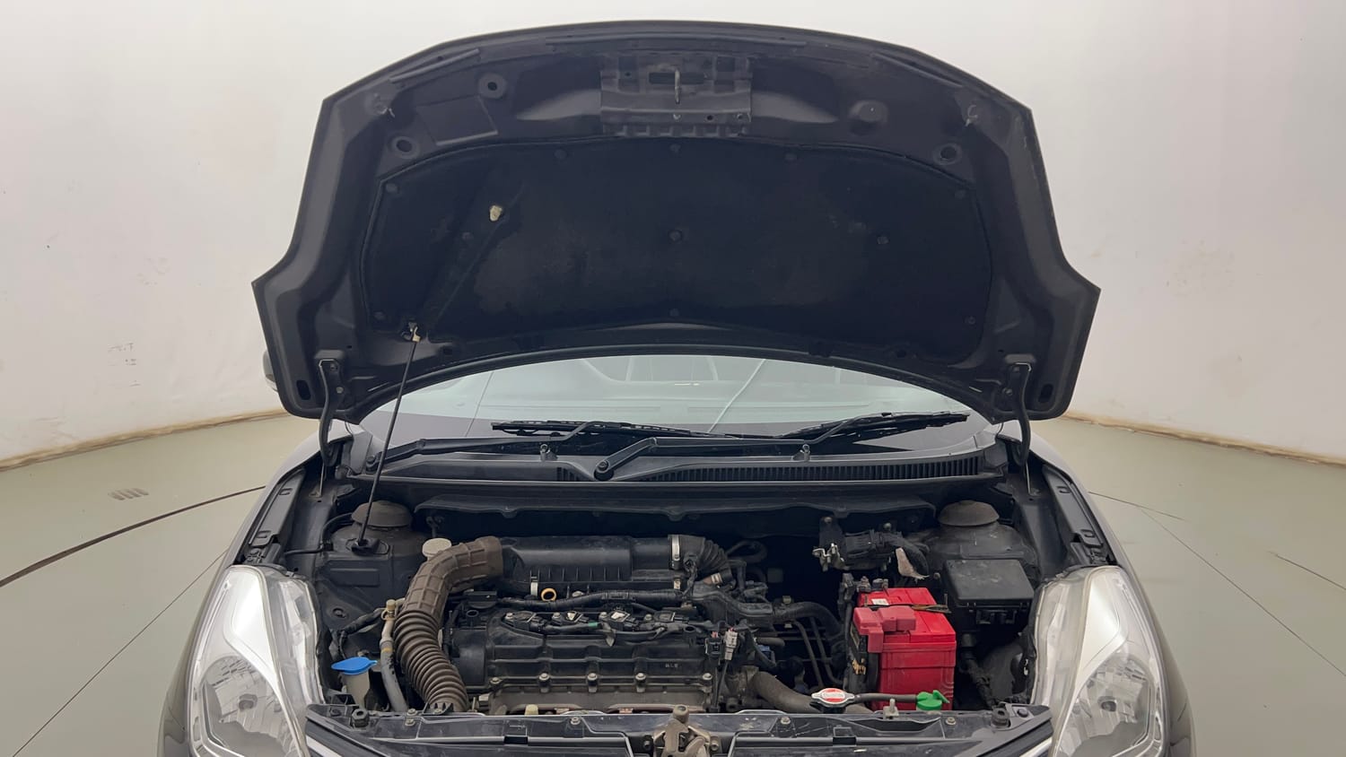 Used 2018 Maruti Suzuki Baleno Delta 1.2 Petrol Manual engine ENGINE & BONNET OPEN FRONT VIEW