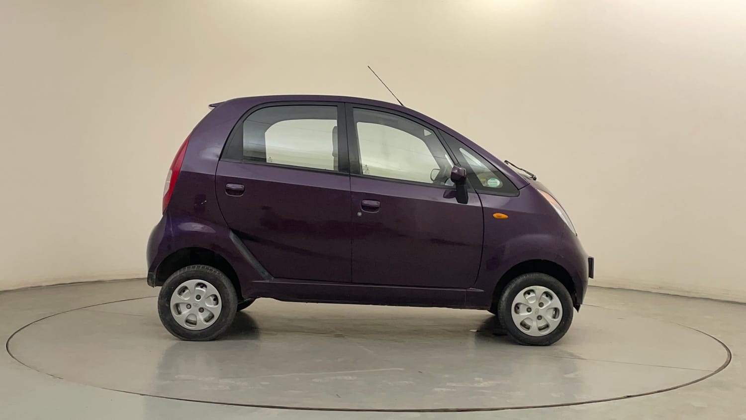 Used 2015 Tata Nano Twist XT Petrol Manual exterior RIGHT SIDE VIEW