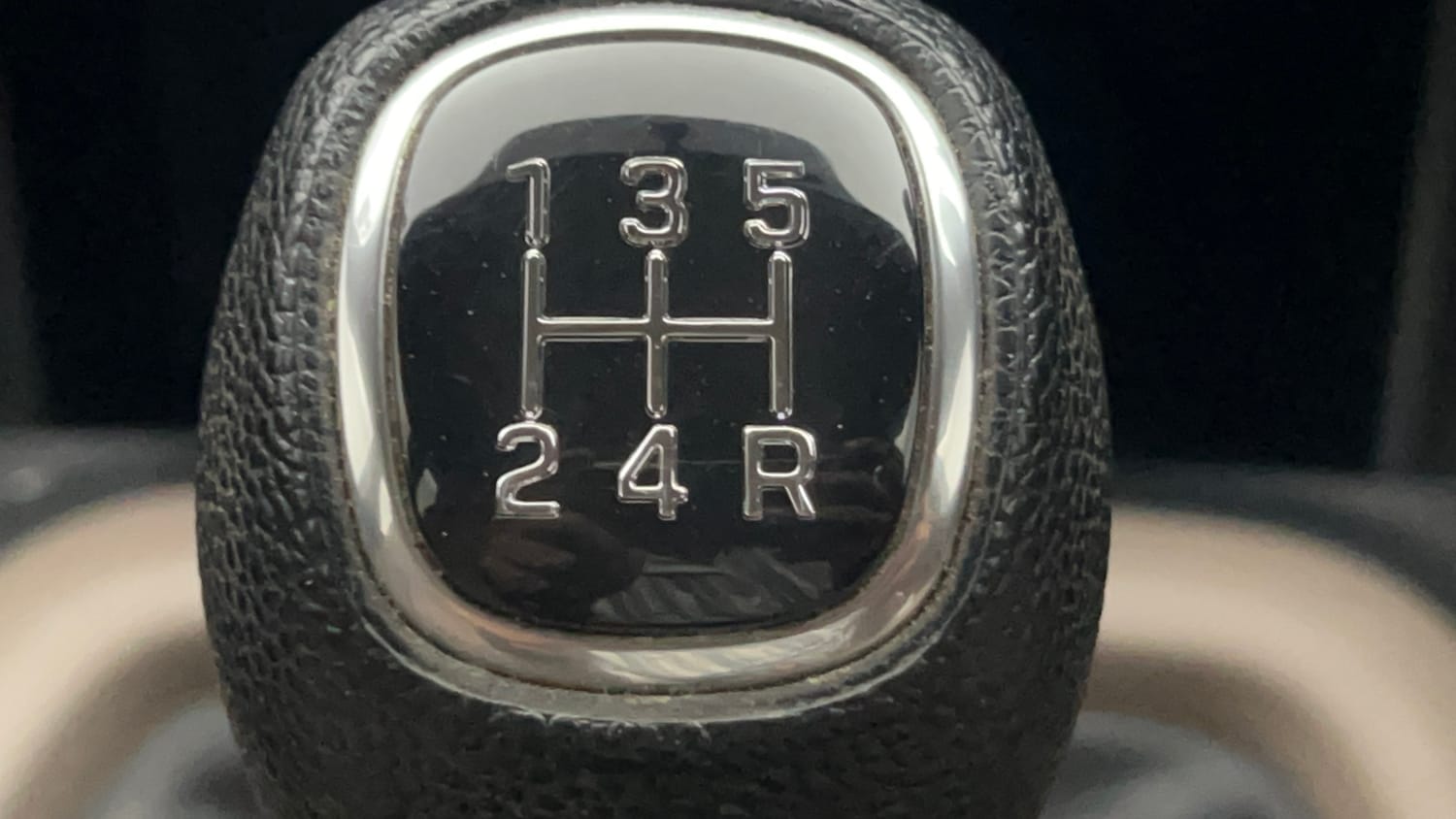 Used 2015 Hyundai Xcent S 1.2 Petrol Manual interior GEAR  KNOB VIEW