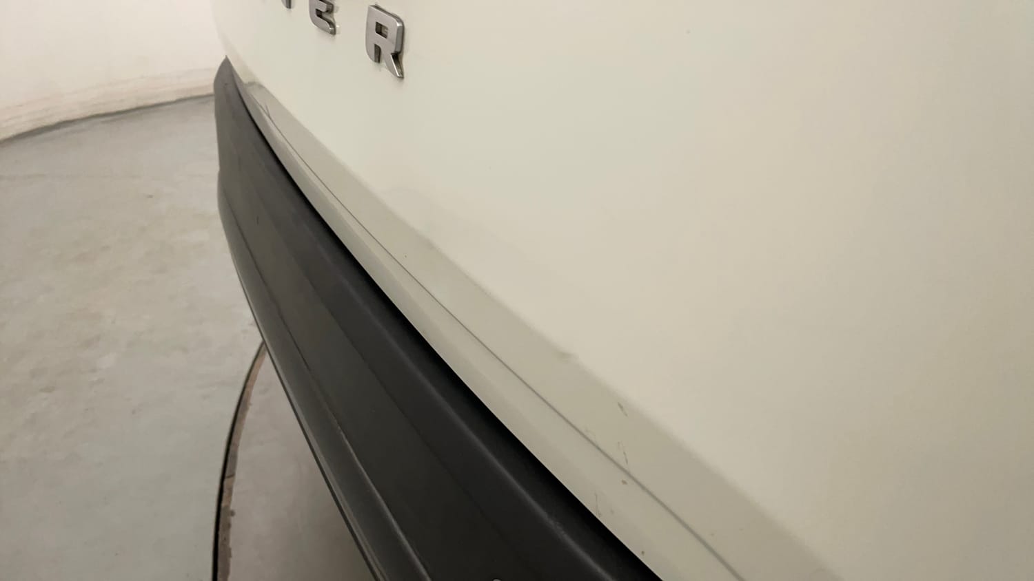 Used 2022 Tata Harrier XZA Plus Dual Tone Diesel Automatic dents MINOR SCRATCH