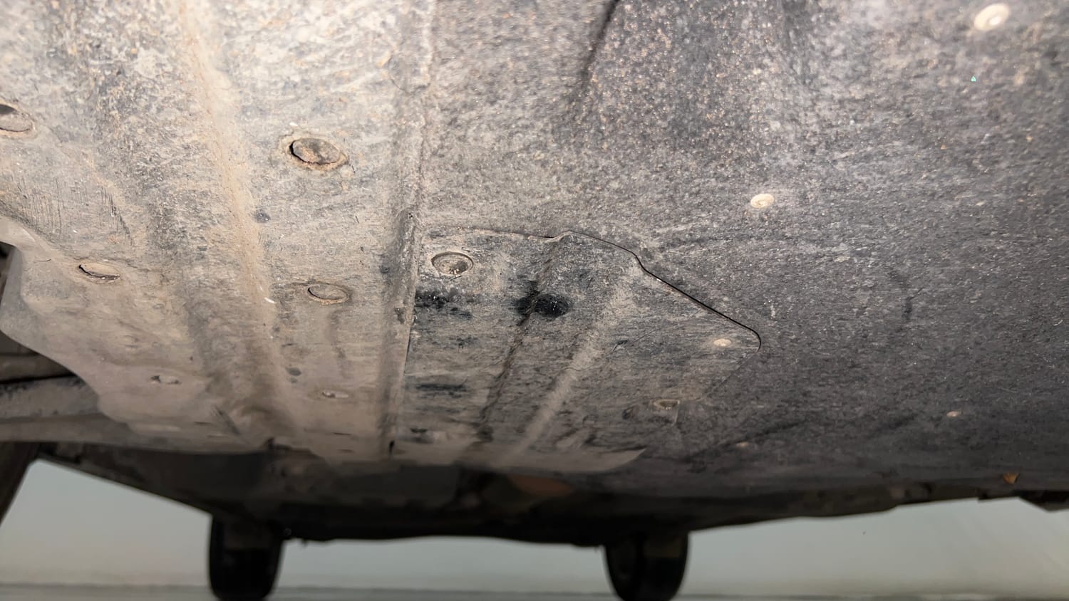 Used 2024 Maruti Suzuki Fronx Delta Plus (O) 1.2L MT Petrol Manual extra FRONT LEFT UNDERBODY VIEW