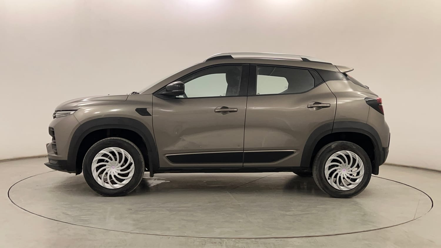 Used 2021 Renault Kiger RXT AMT Petrol Automatic exterior LEFT SIDE VIEW