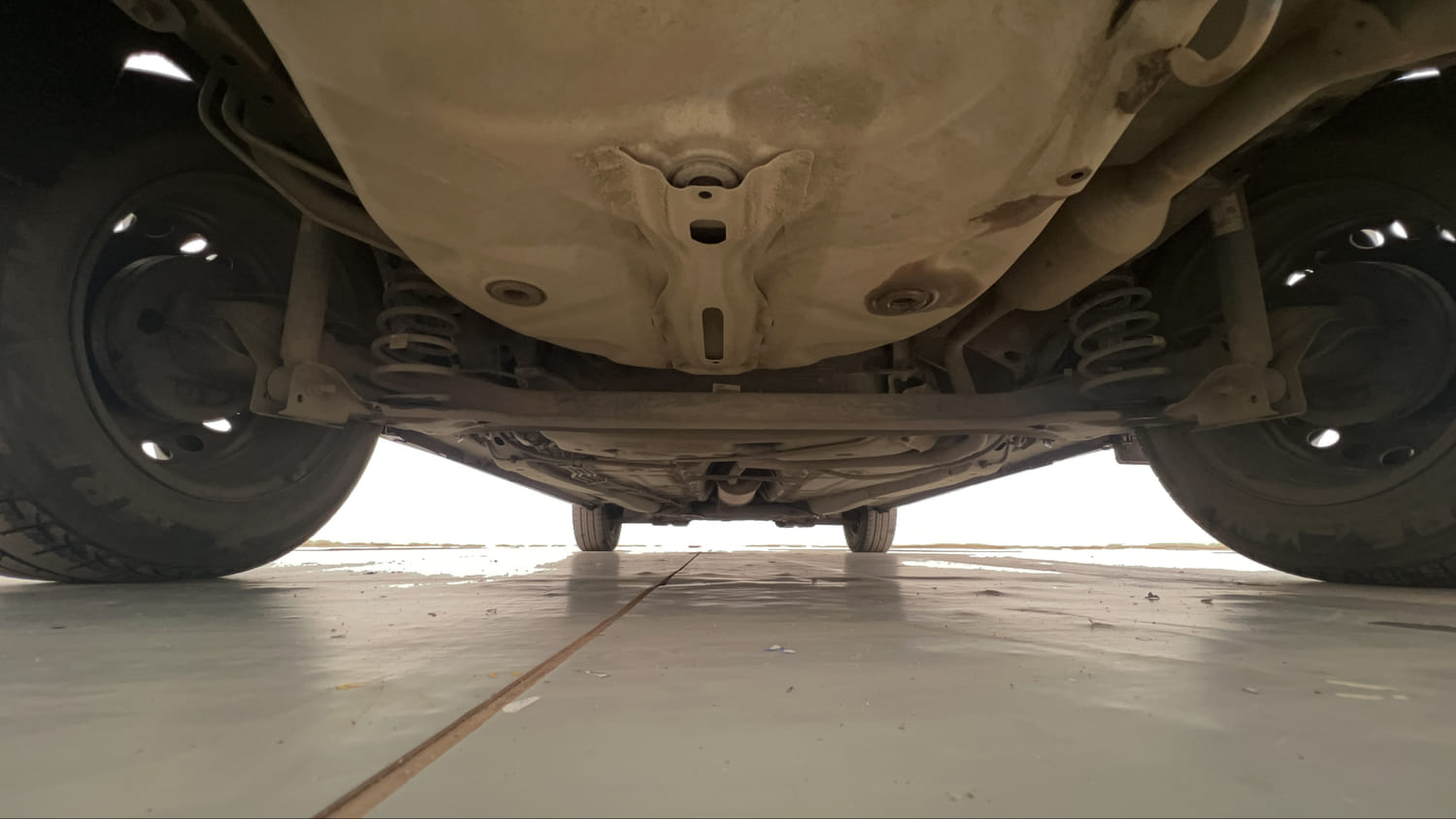 Used 2018 Maruti Suzuki Baleno Delta 1.2 Petrol Manual extra REAR UNDERBODY VIEW (TAKEN FROM REAR)