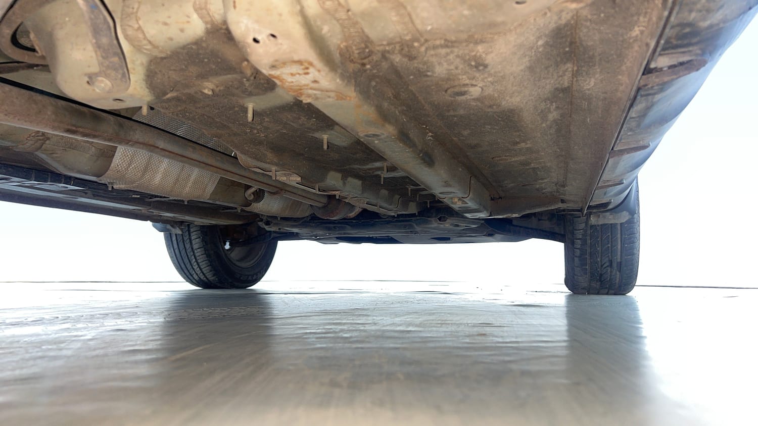 Used 2025 Hyundai Venue S (O) 1.2 Petrol Petrol Manual extra REAR RIGHT UNDERBODY VIEW