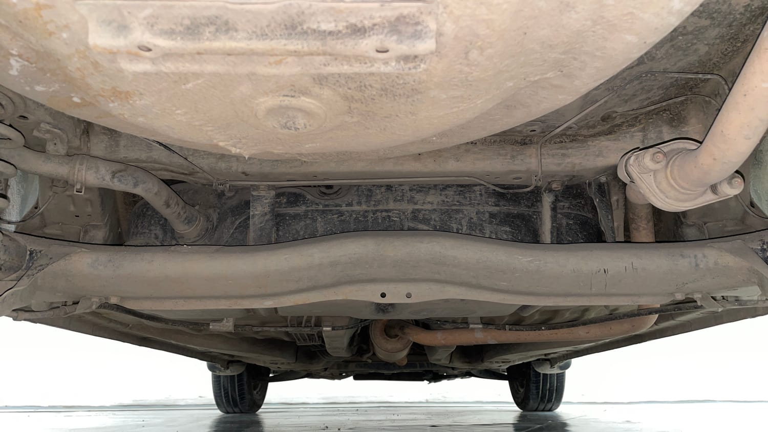Used 2014 Honda Amaze 1.2 S AT i-VTEC Petrol Automatic extra REAR UNDERBODY VIEW (TAKEN FROM REAR)