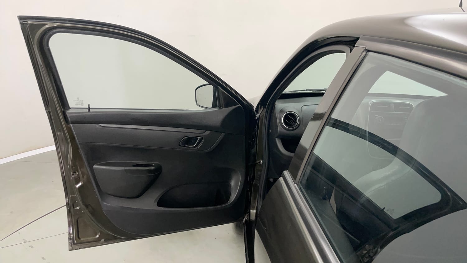 Used 2018 Renault Kwid RXL Petrol Manual interior LEFT FRONT DOOR OPEN VIEW