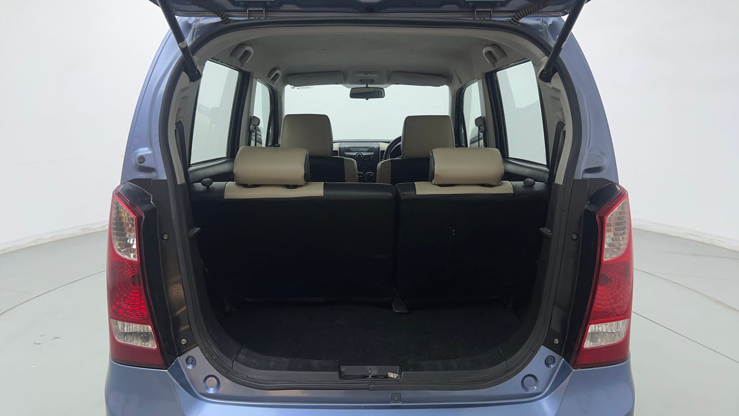 Used 2018 Maruti Suzuki Wagon R VXI Petrol Manual interior DICKY INSIDE VIEW