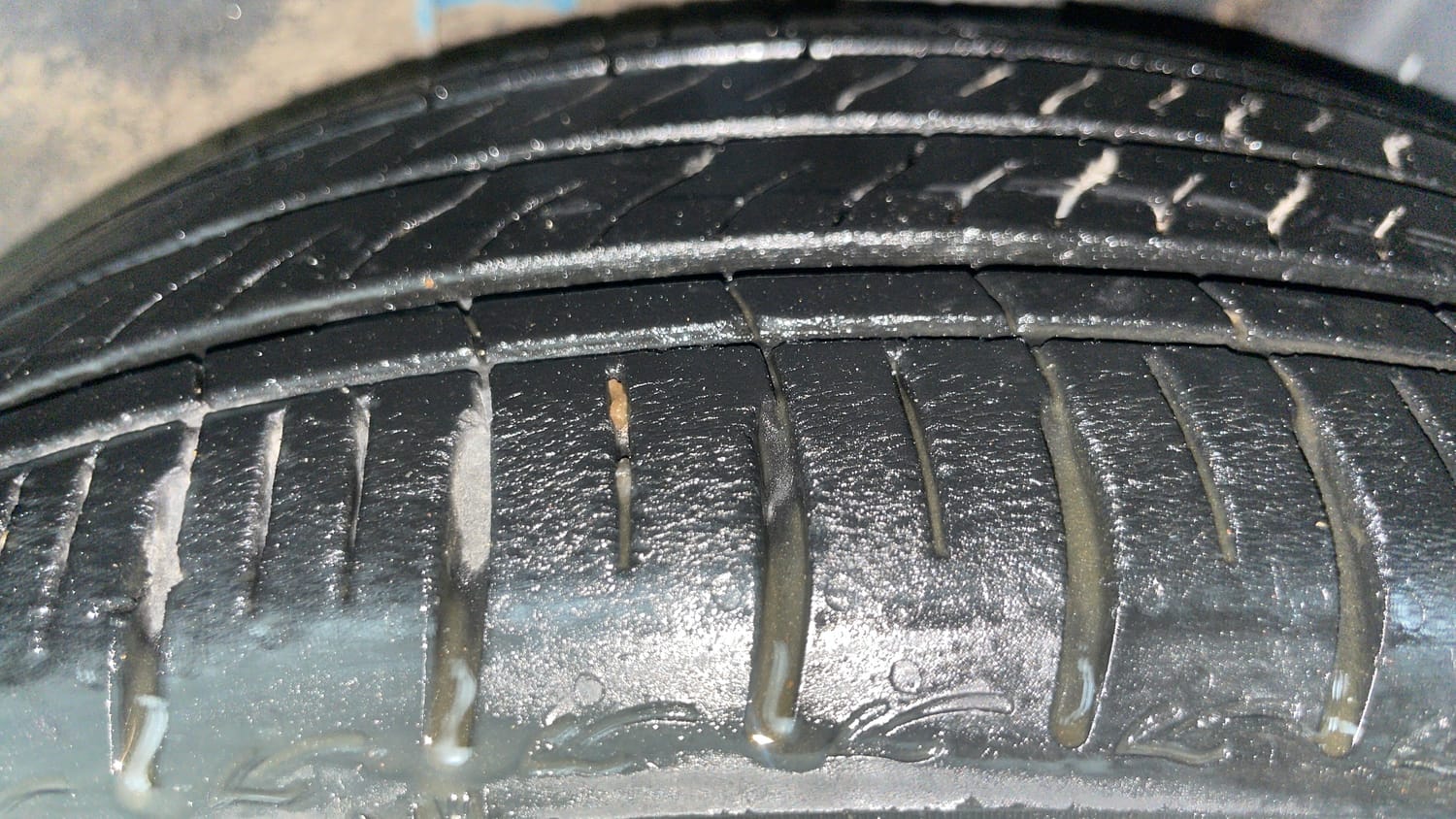 Used 2024 Hyundai Grand i10 Nios Asta 1.2 Kappa AMT Petrol Automatic tyres LEFT REAR TYRE TREAD VIEW